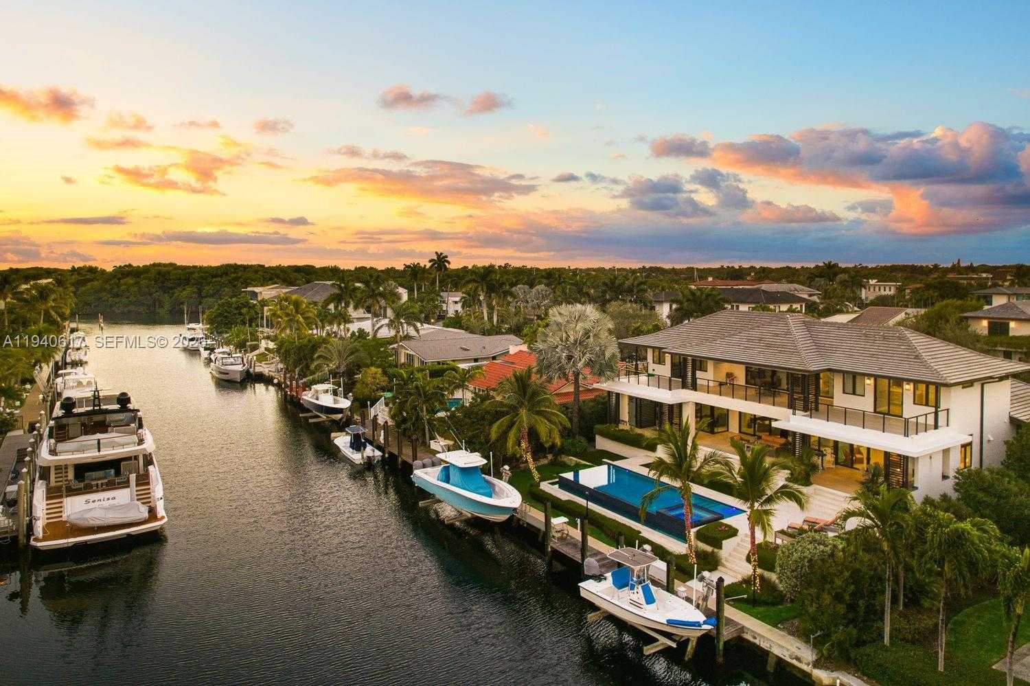 Small Image of 6853 SUNRISE CT, Coral Gables Number 22