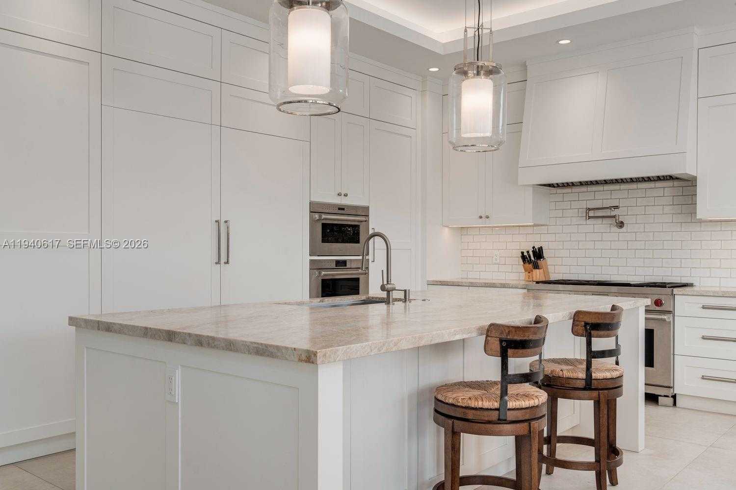 Small Image of 6853 SUNRISE CT, Coral Gables Number 6