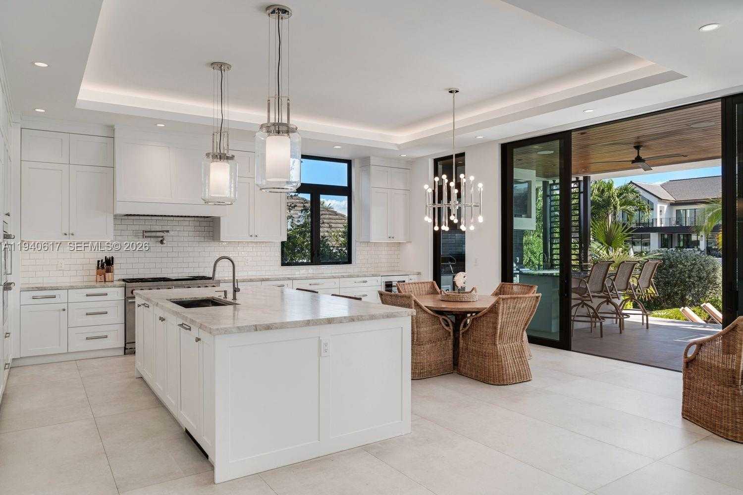 Small Image of 6853 SUNRISE CT, Coral Gables Number 7