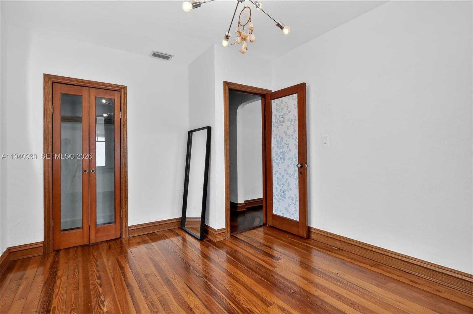 Small Image of 1852 SOUTH WEST 2ND AVE, Miami Number 13