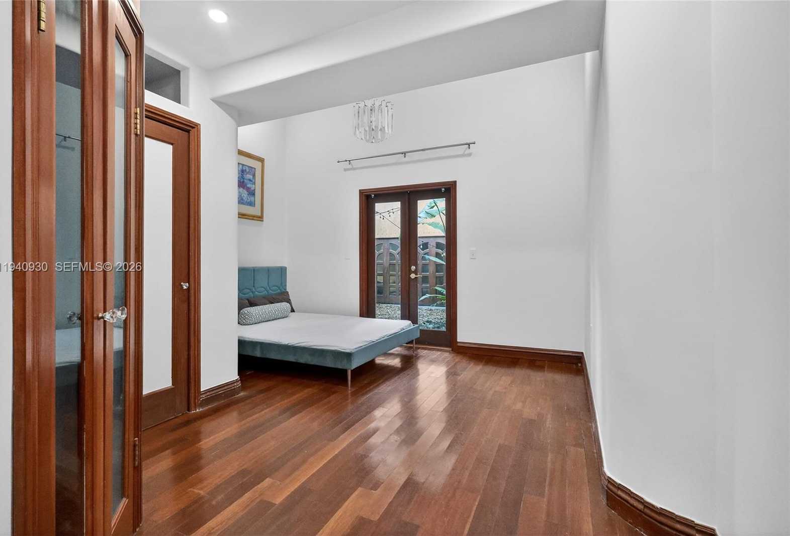 Small Image of 1852 SOUTH WEST 2ND AVE, Miami Number 18