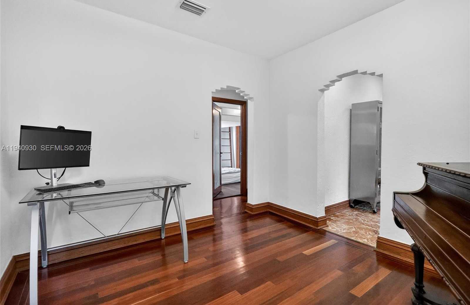 Small Image of 1852 SOUTH WEST 2ND AVE, Miami Number 7