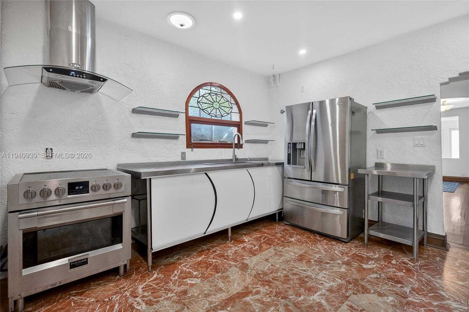 Small Image of 1852 SOUTH WEST 2ND AVE, Miami Number 8