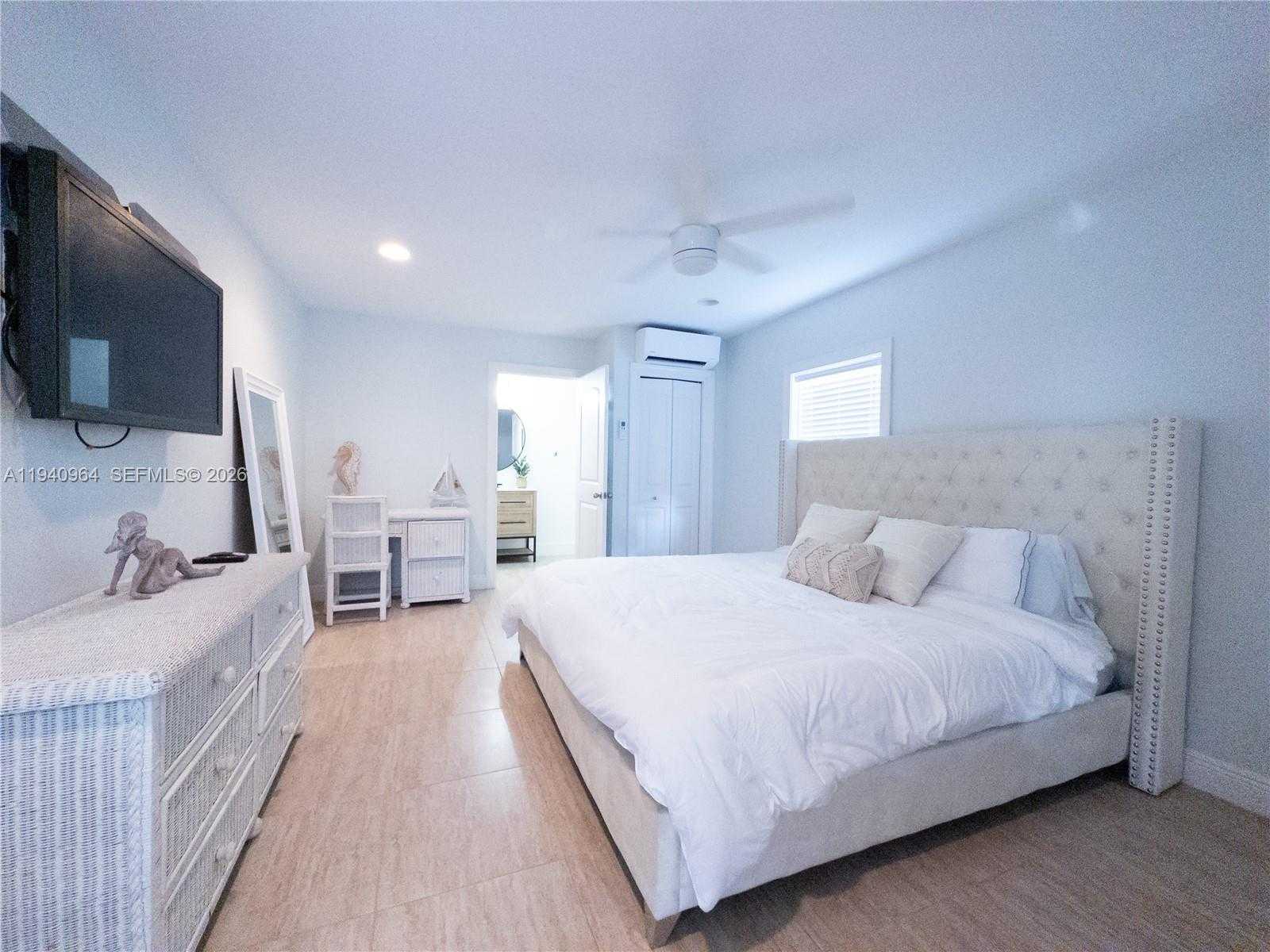 Small Image of 2611 SOUTH INDIAN RIVER DR, Fort Pierce Number 17