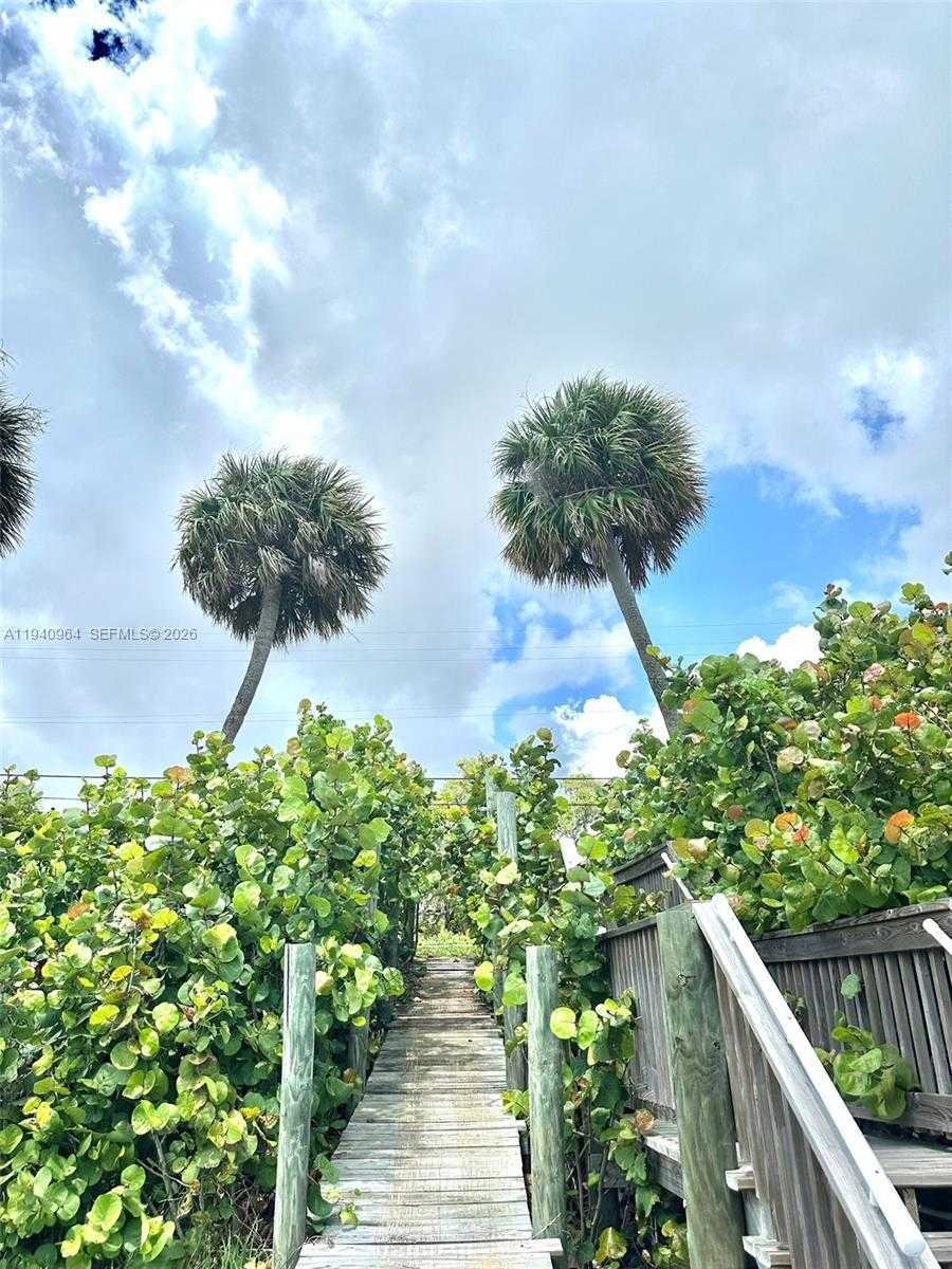 Small Image of 2611 SOUTH INDIAN RIVER DR, Fort Pierce Number 45