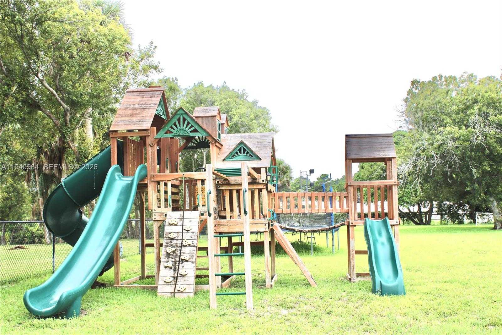 Small Image of 2611 SOUTH INDIAN RIVER DR, Fort Pierce Number 48