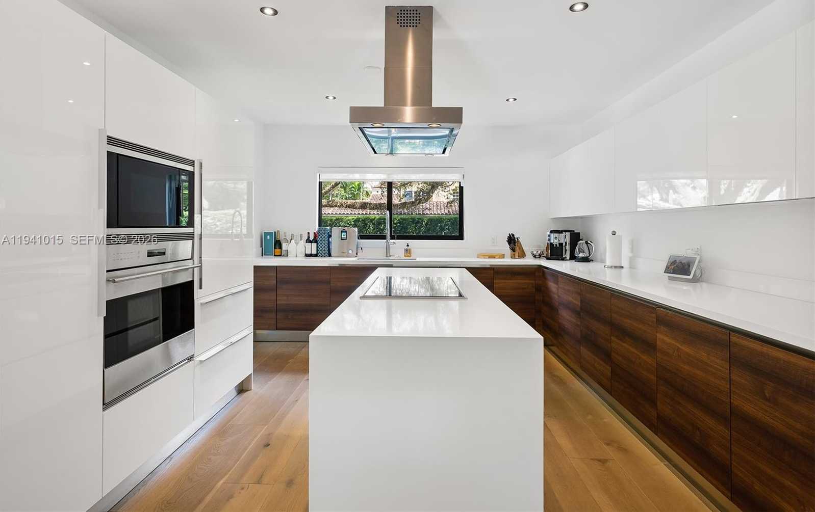 Small Image of 2602 SAN DOMINGO STREET, Coral Gables Number 11