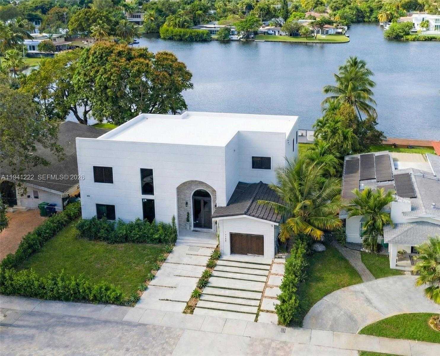 Small Image of 19600 NORTH EAST 26TH AVE, Miami Number 1