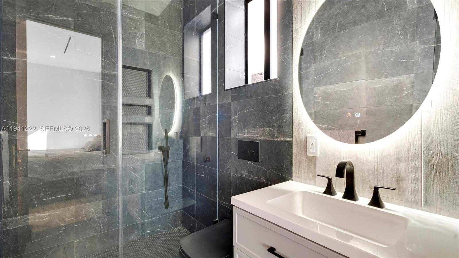 Small Image of 19600 NORTH EAST 26TH AVE, Miami Number 22