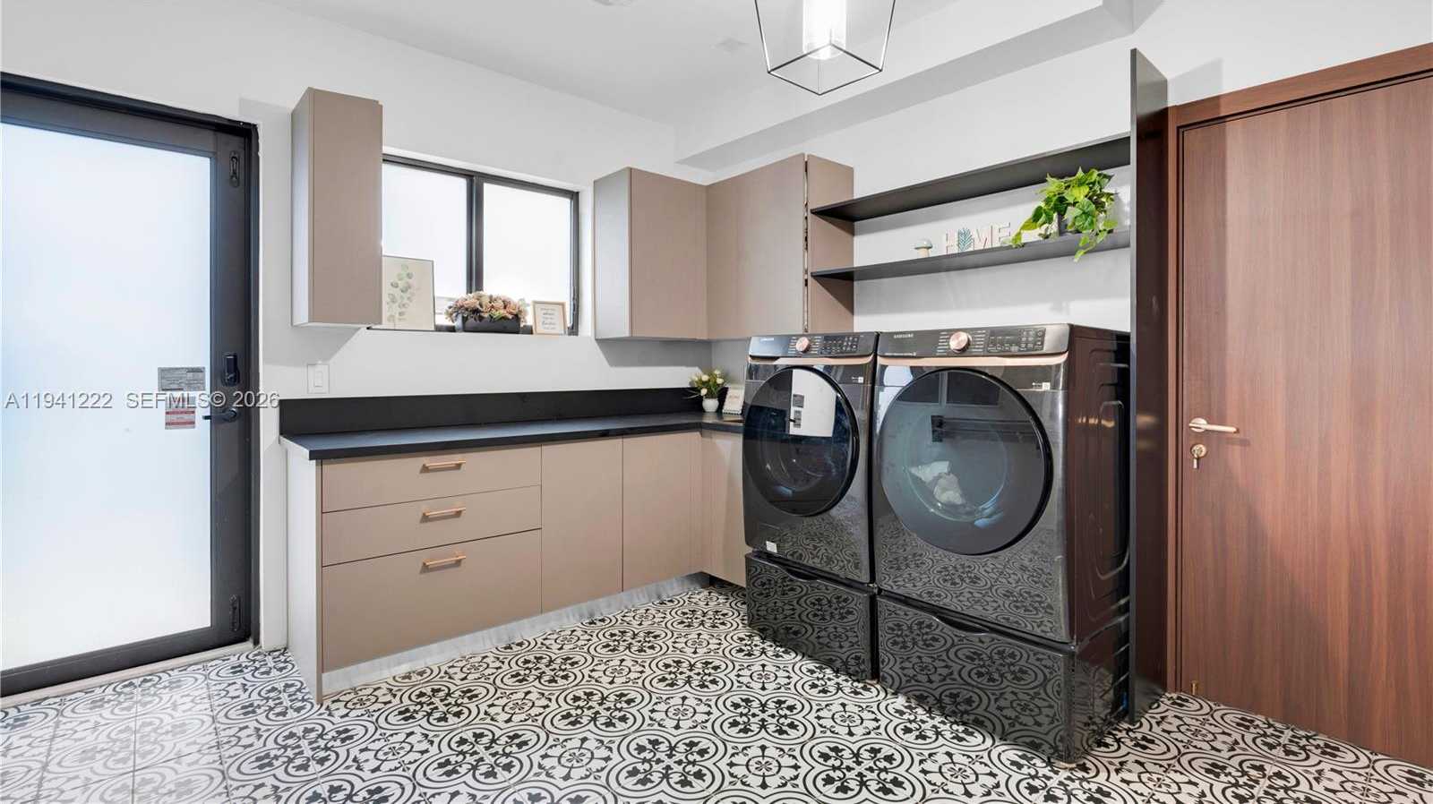 Small Image of 19600 NORTH EAST 26TH AVE, Miami Number 29