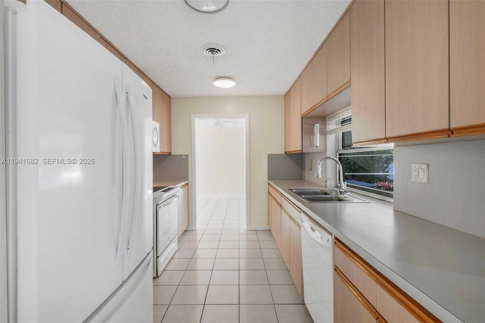 Small Image of 5561 NORTH EAST 26TH AVE, Fort Lauderdale Number 22