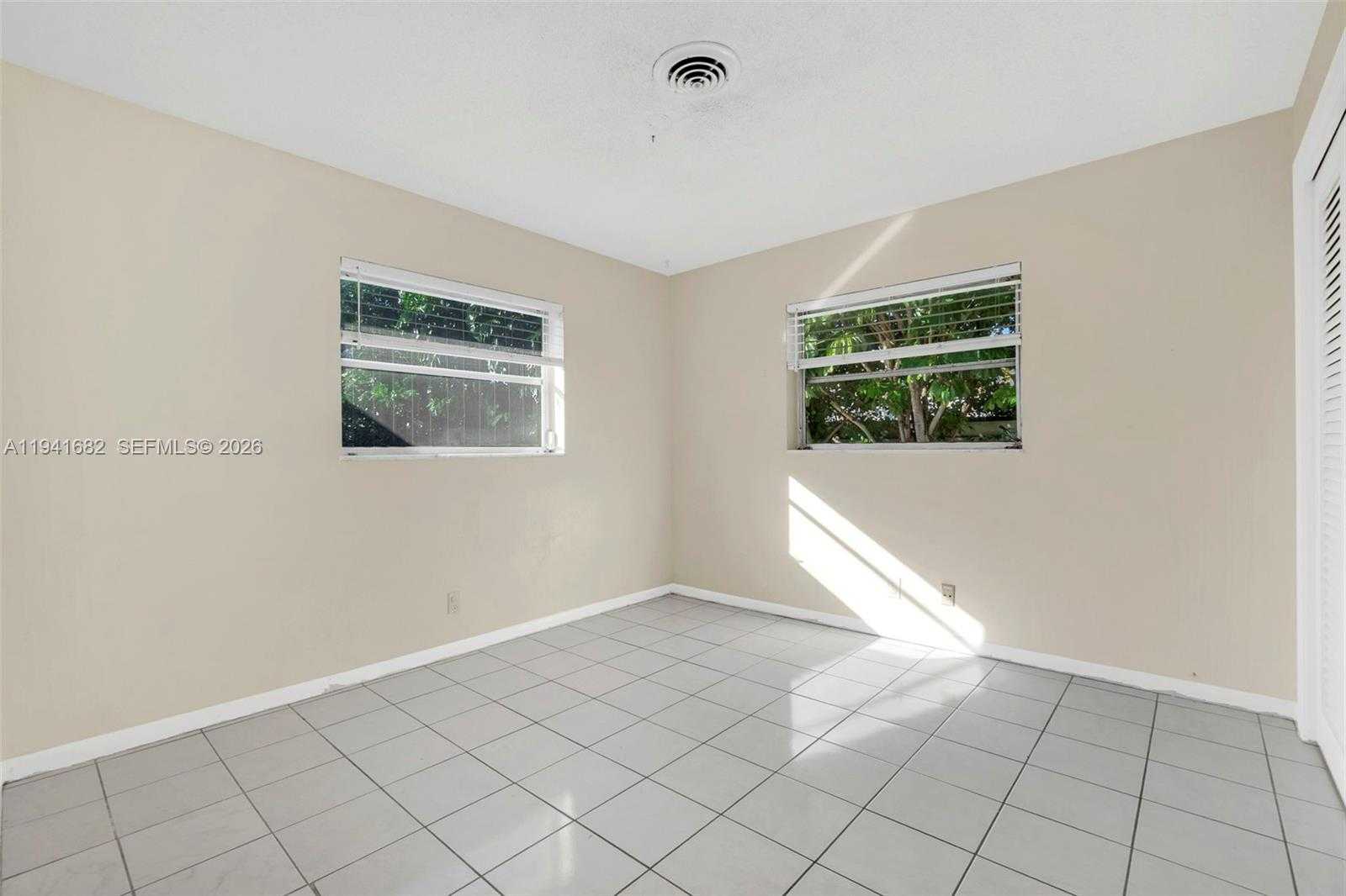 Small Image of 5561 NORTH EAST 26TH AVE, Fort Lauderdale Number 31