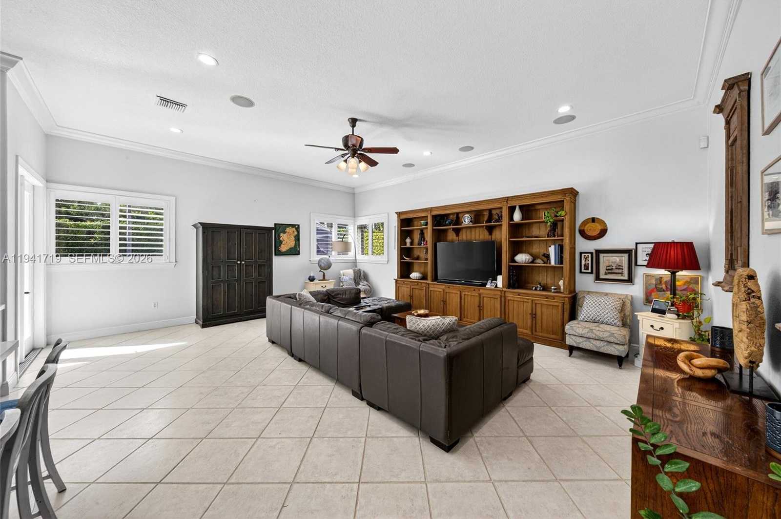 Small Image of 12530 SOUTH WEST 96TH CT, Miami Number 27