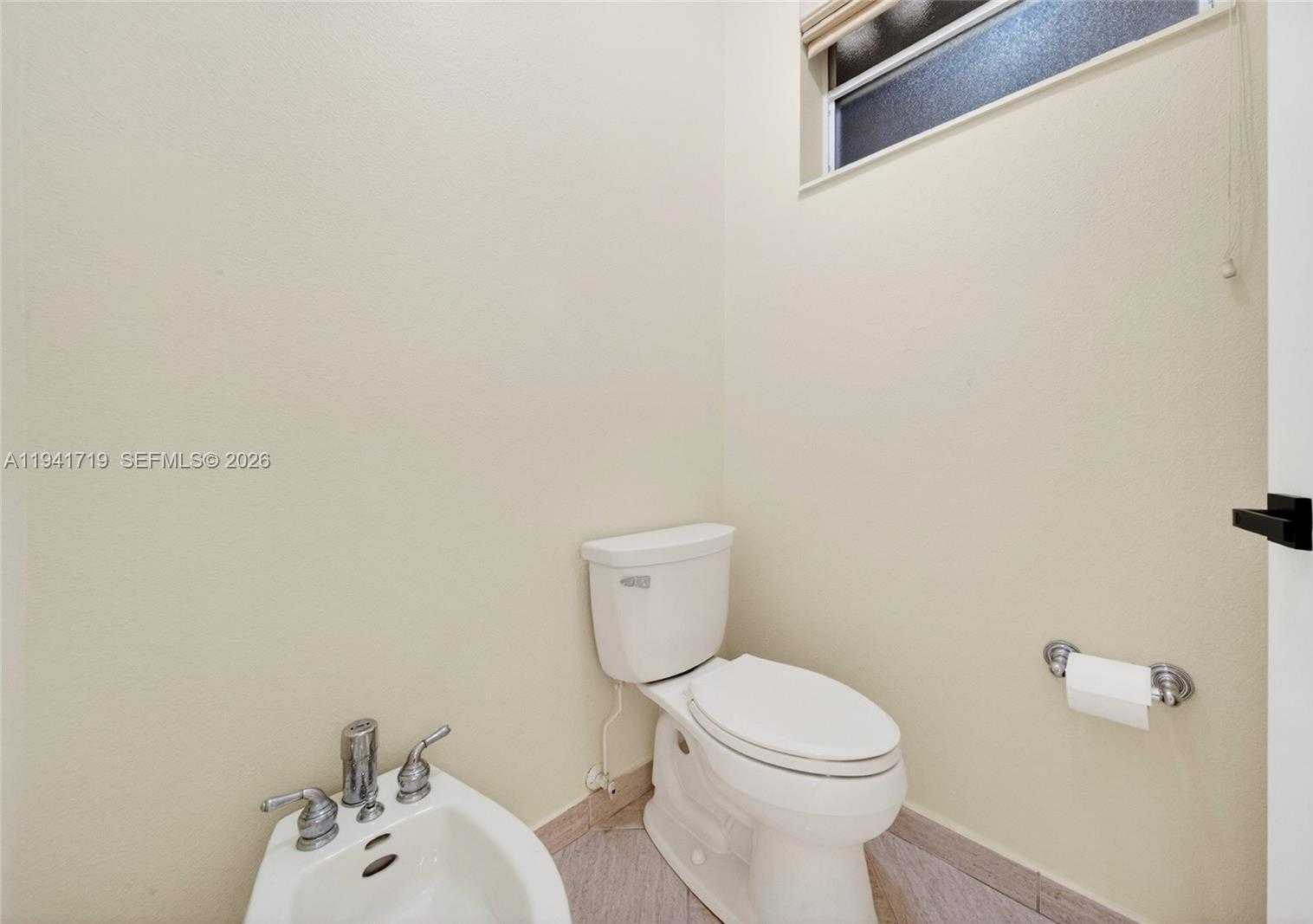 Small Image of 12530 SOUTH WEST 96TH CT, Miami Number 42