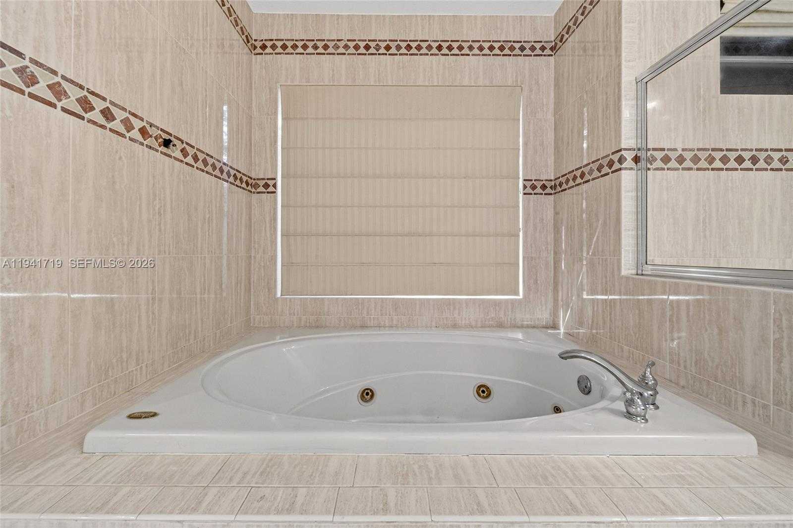 Small Image of 12530 SOUTH WEST 96TH CT, Miami Number 43