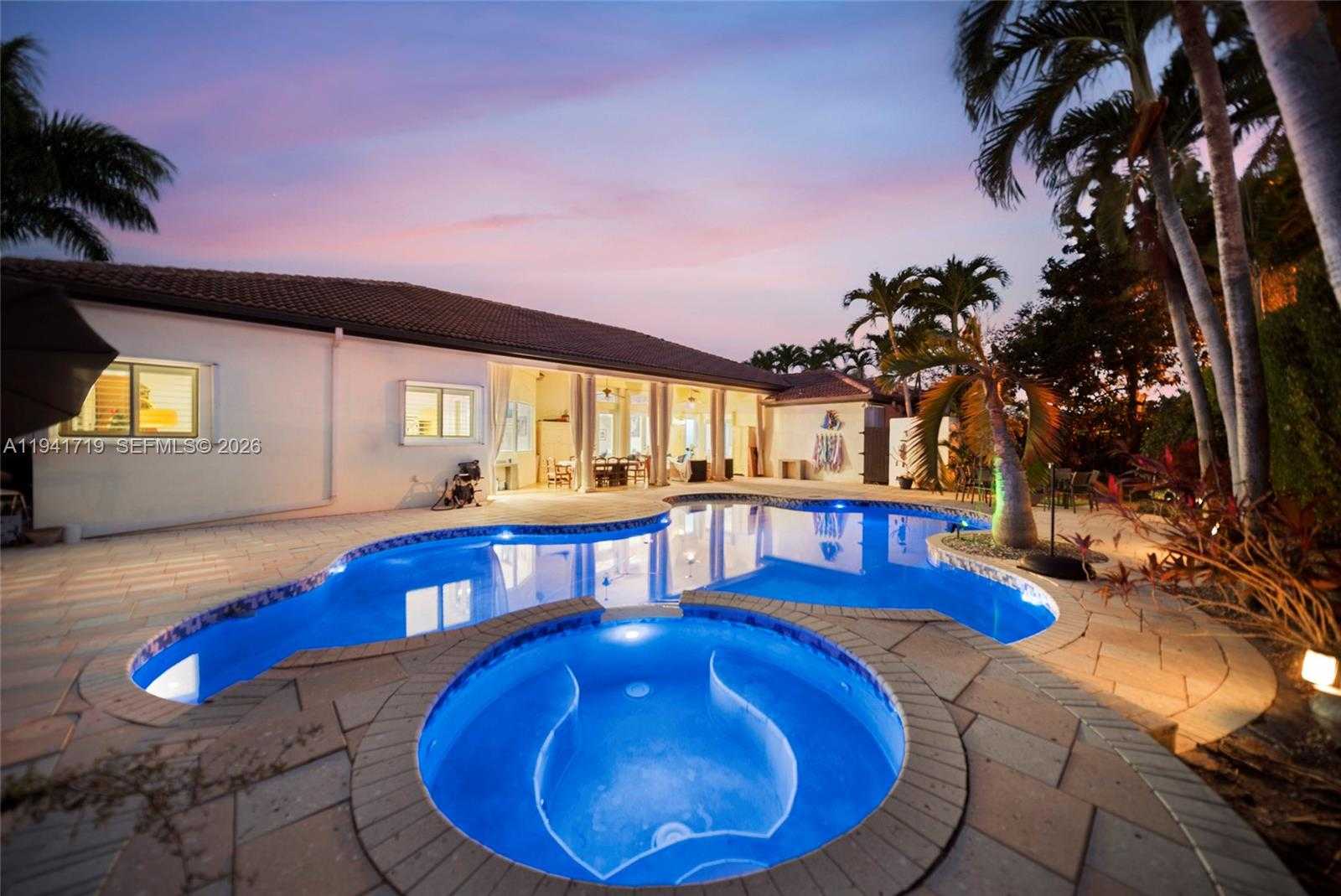 Small Image of 12530 SOUTH WEST 96TH CT, Miami Number 59