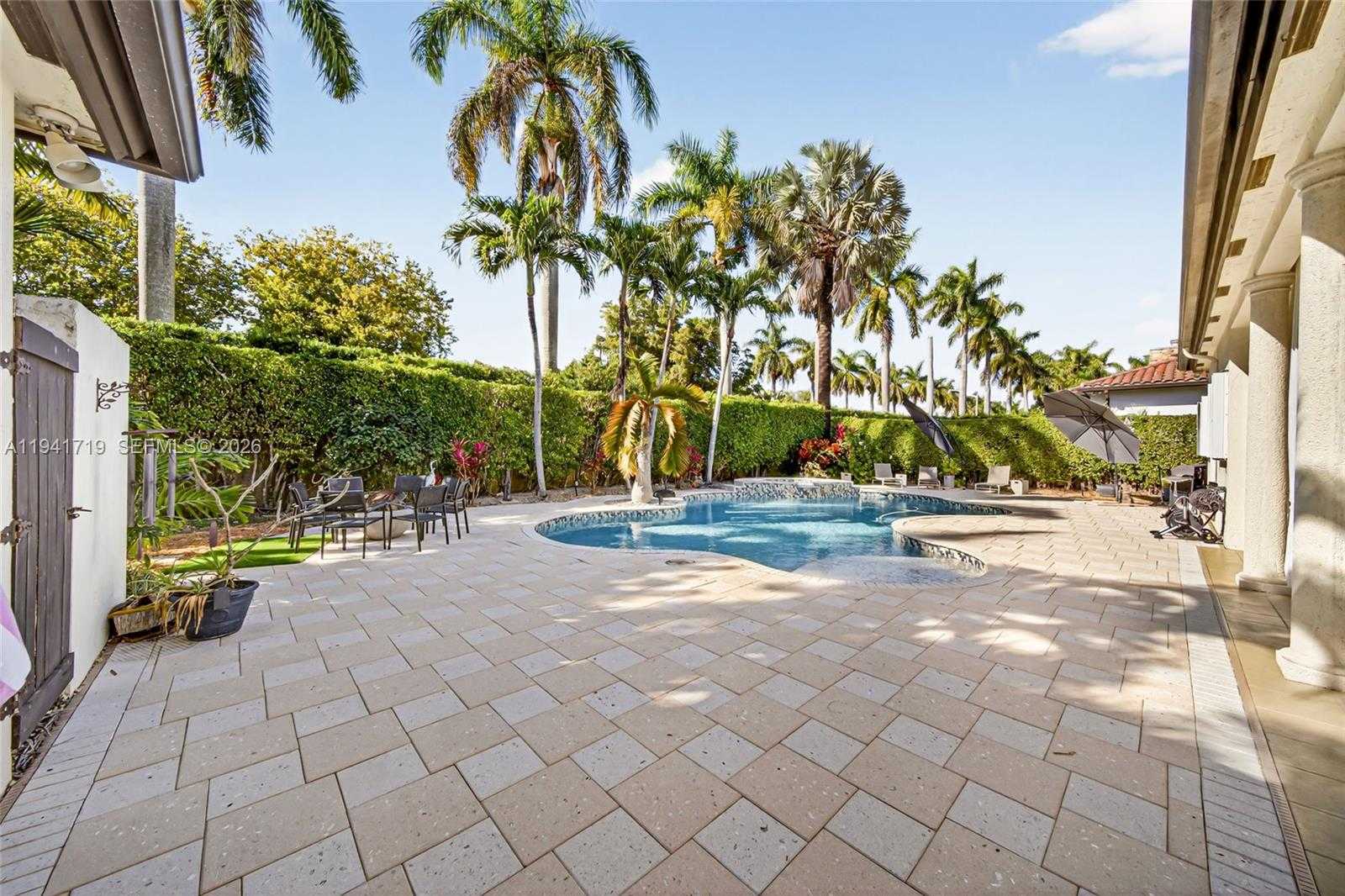 Small Image of 12530 SOUTH WEST 96TH CT, Miami Number 60