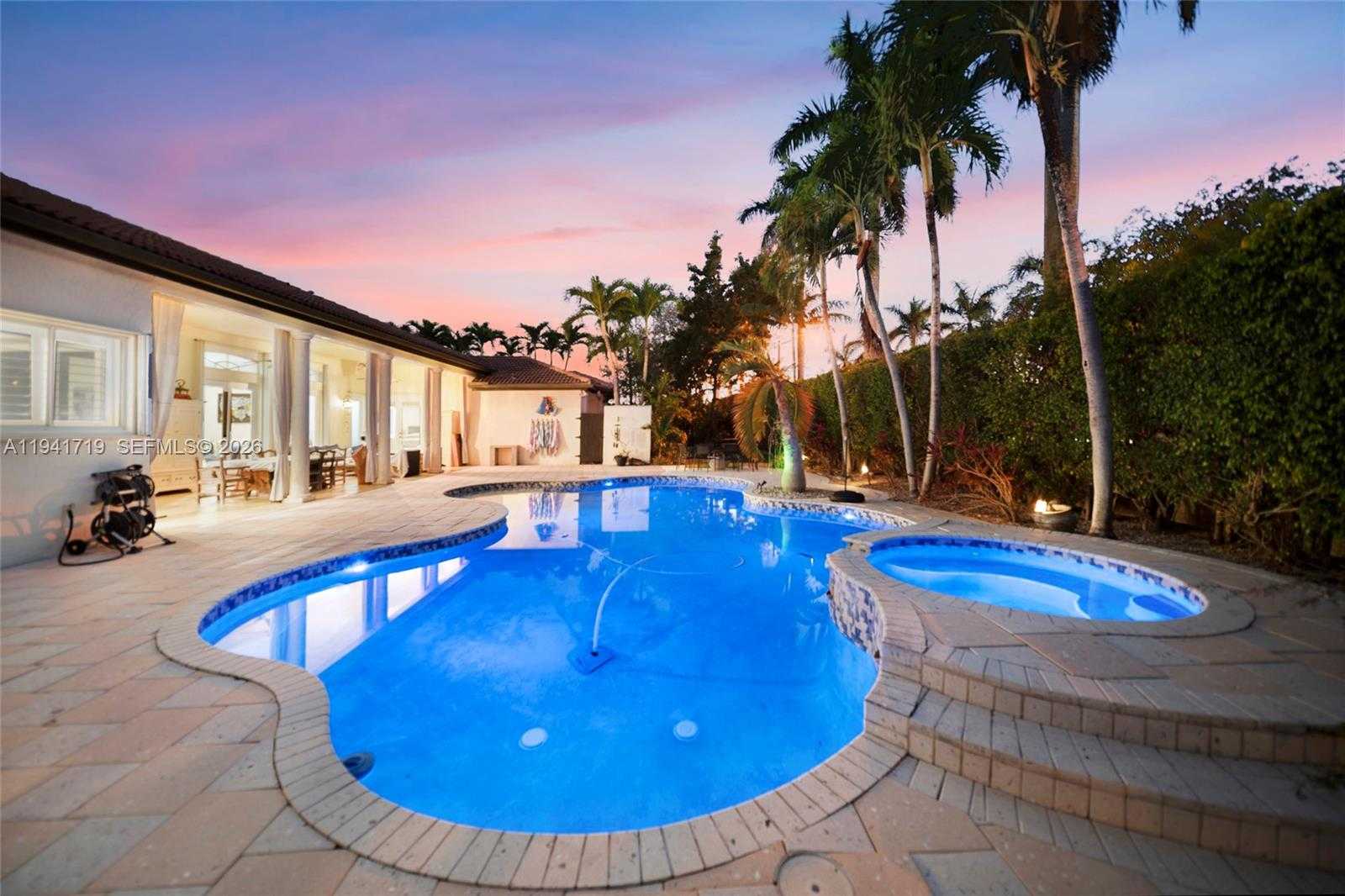 Small Image of 12530 SOUTH WEST 96TH CT, Miami Number 69