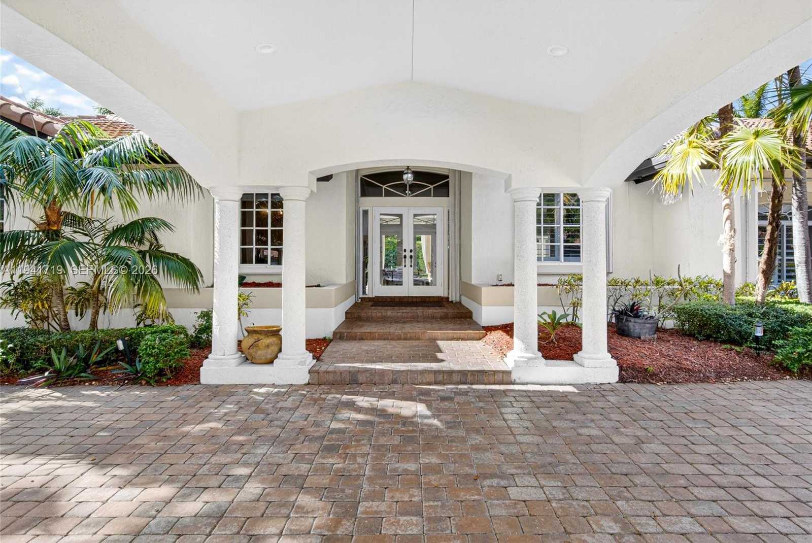 Small Image of 12530 SOUTH WEST 96TH CT, Miami Number 9