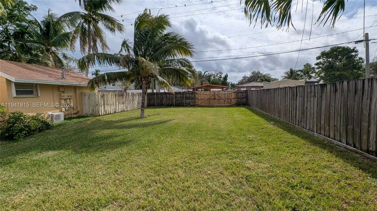 Small Image of 1650 JACKSON ST, Hollywood Number 16