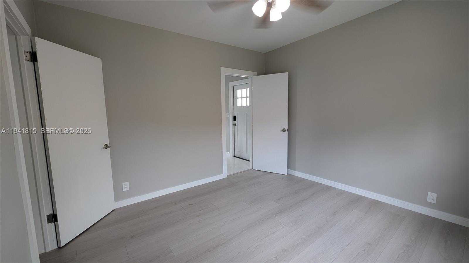 Small Image of 1650 JACKSON ST, Hollywood Number 6