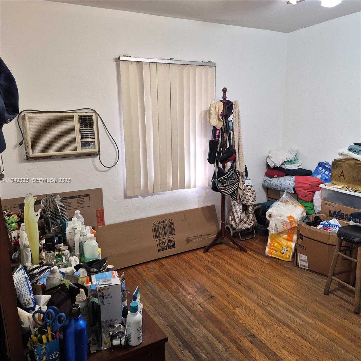 Small Image of 1001 NORTH WEST 37TH AVE, Miami Number 7