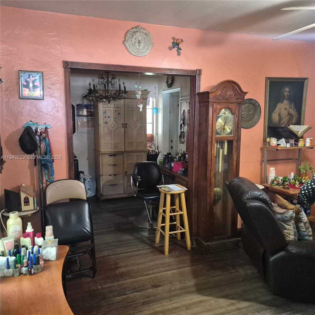 Small Image of 1001 NORTH WEST 37TH AVE, Miami Number 8