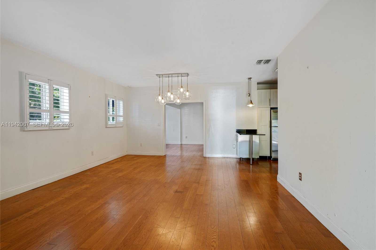 Small Image of 500 ARAGON AVE, Coral Gables Number 2