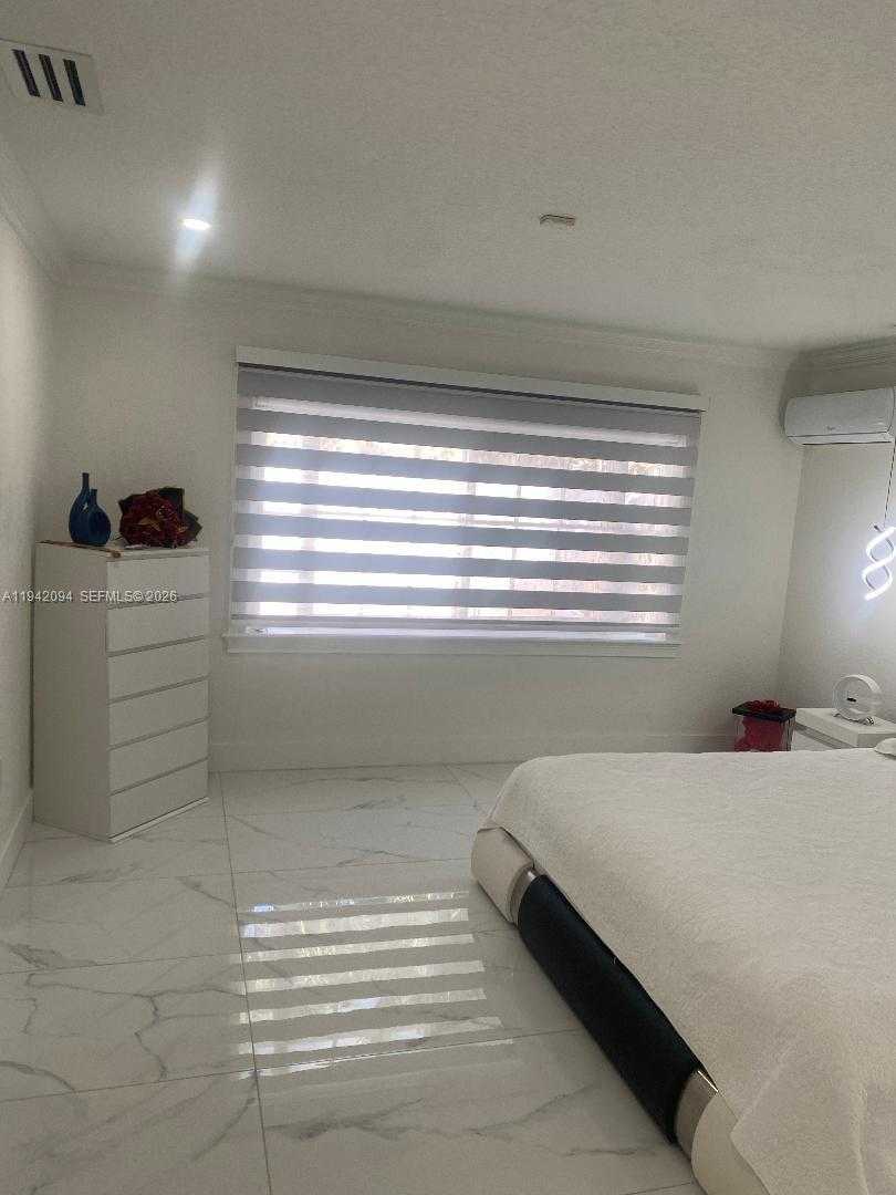 Small Image of 17075 SOUTH WEST 145TH AVE, Miami Number 11