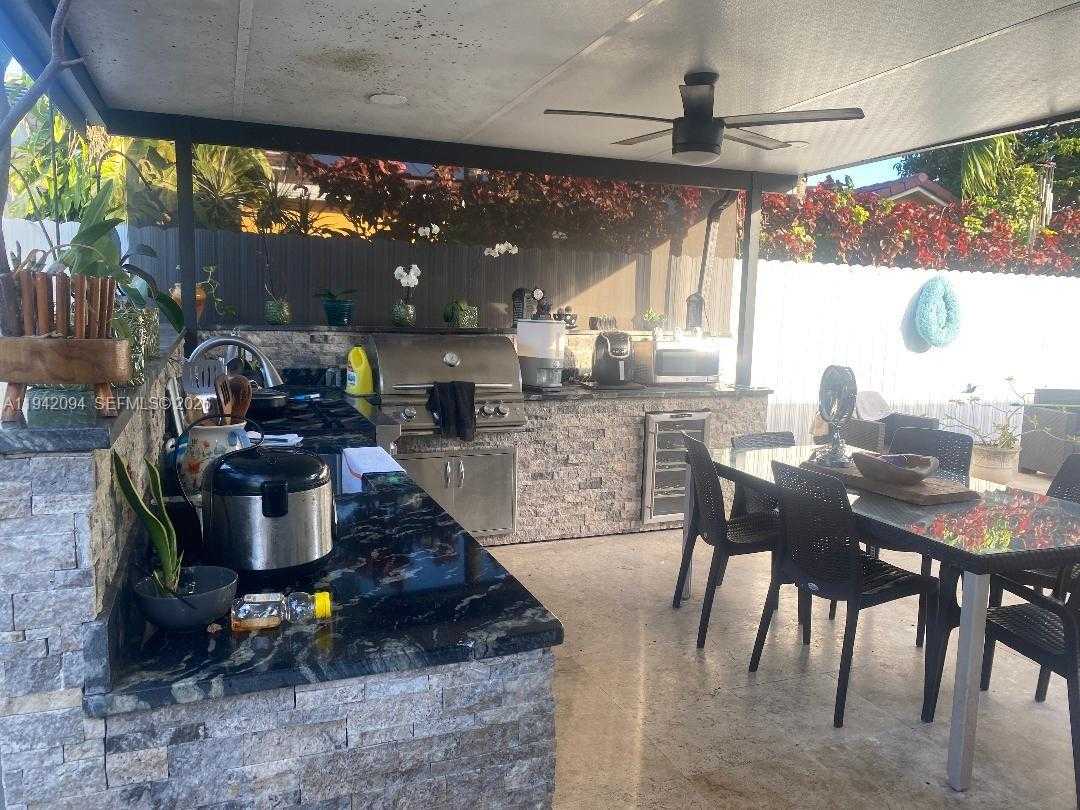 Small Image of 17075 SOUTH WEST 145TH AVE, Miami Number 14