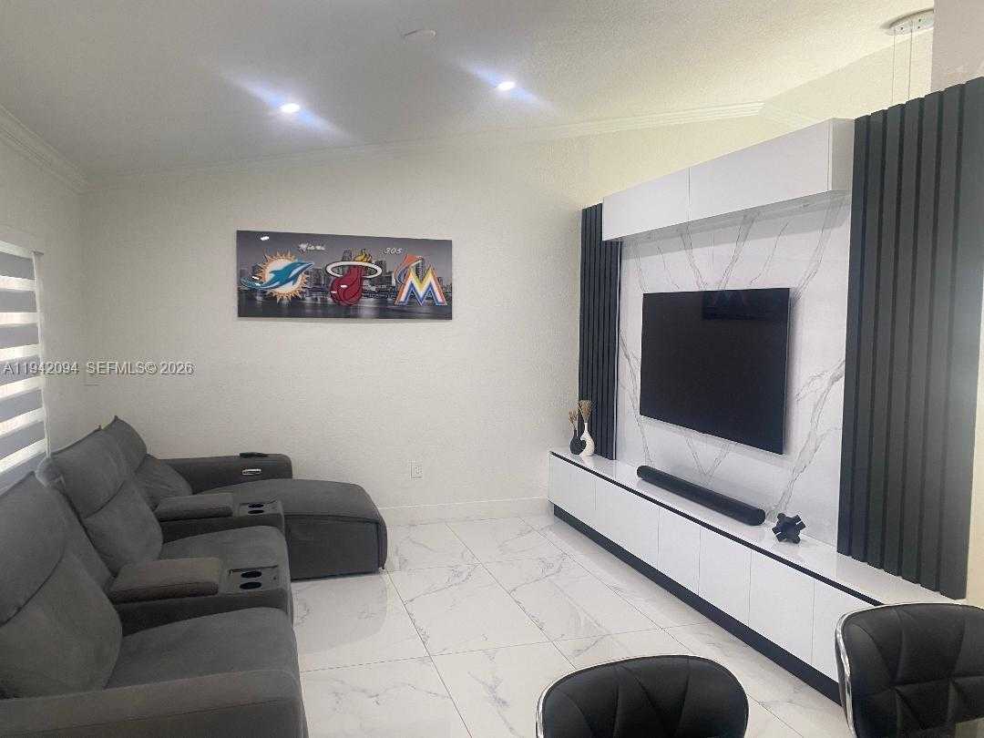 Small Image of 17075 SOUTH WEST 145TH AVE, Miami Number 9