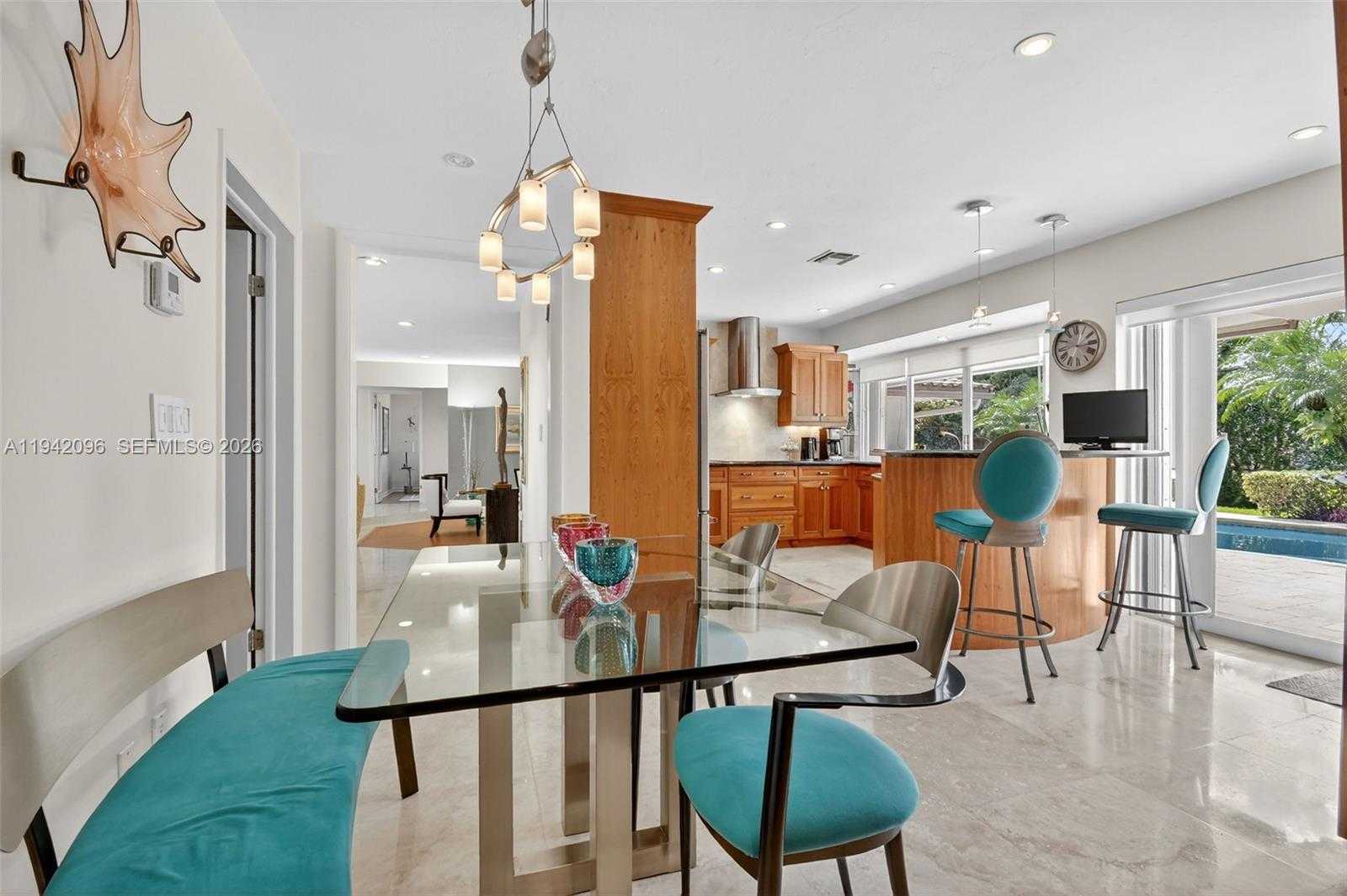 Small Image of 20610 NORTH EAST 22ND CT, Miami Number 16