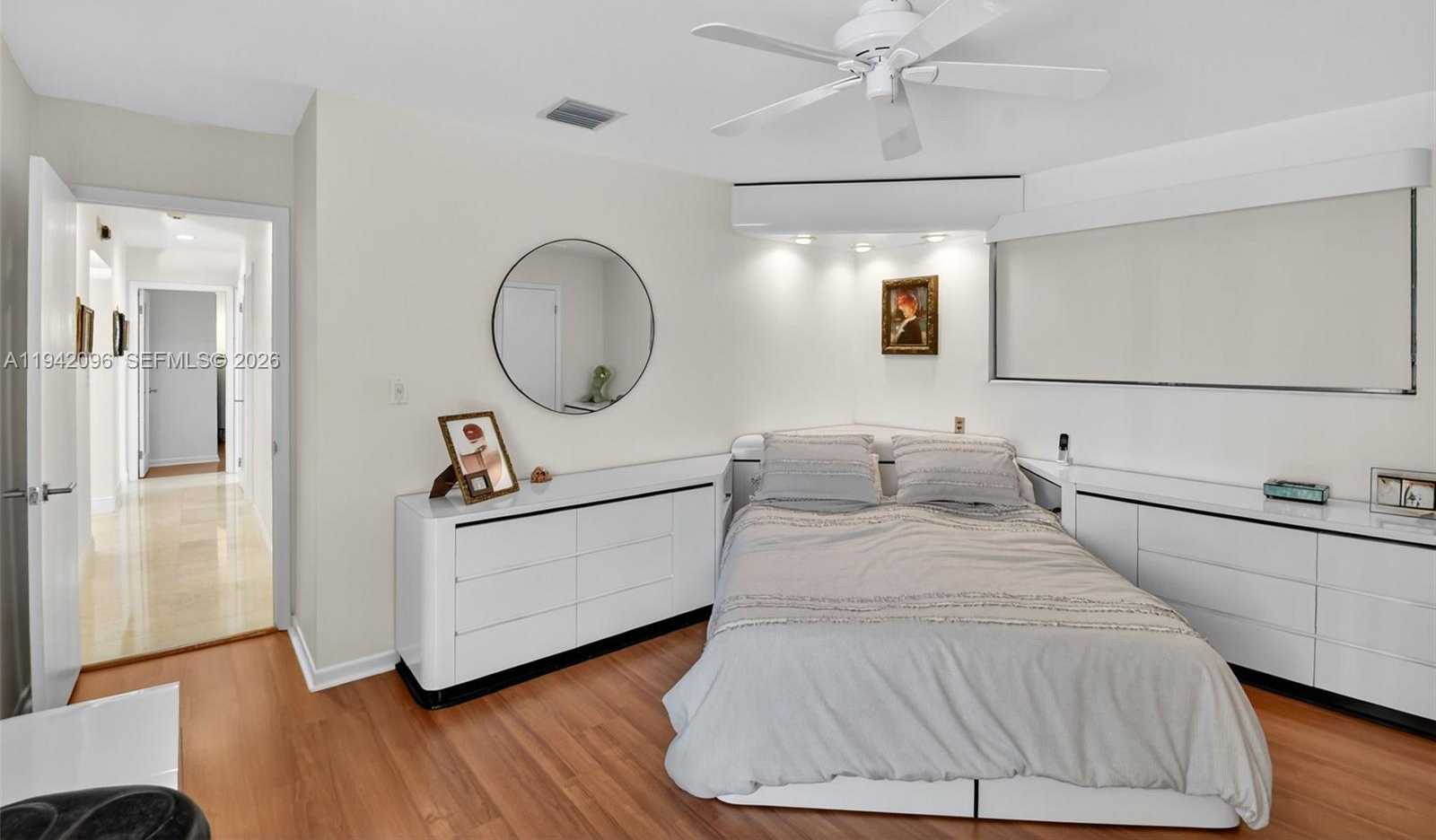 Small Image of 20610 NORTH EAST 22ND CT, Miami Number 23