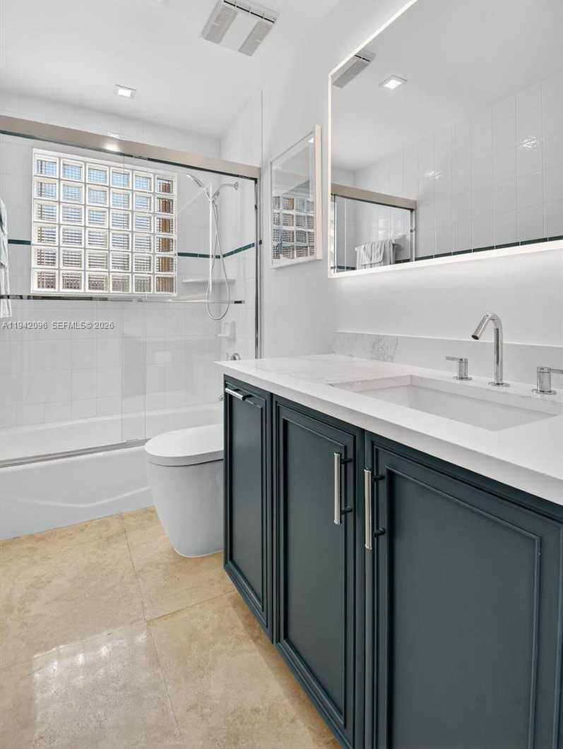 Small Image of 20610 NORTH EAST 22ND CT, Miami Number 31