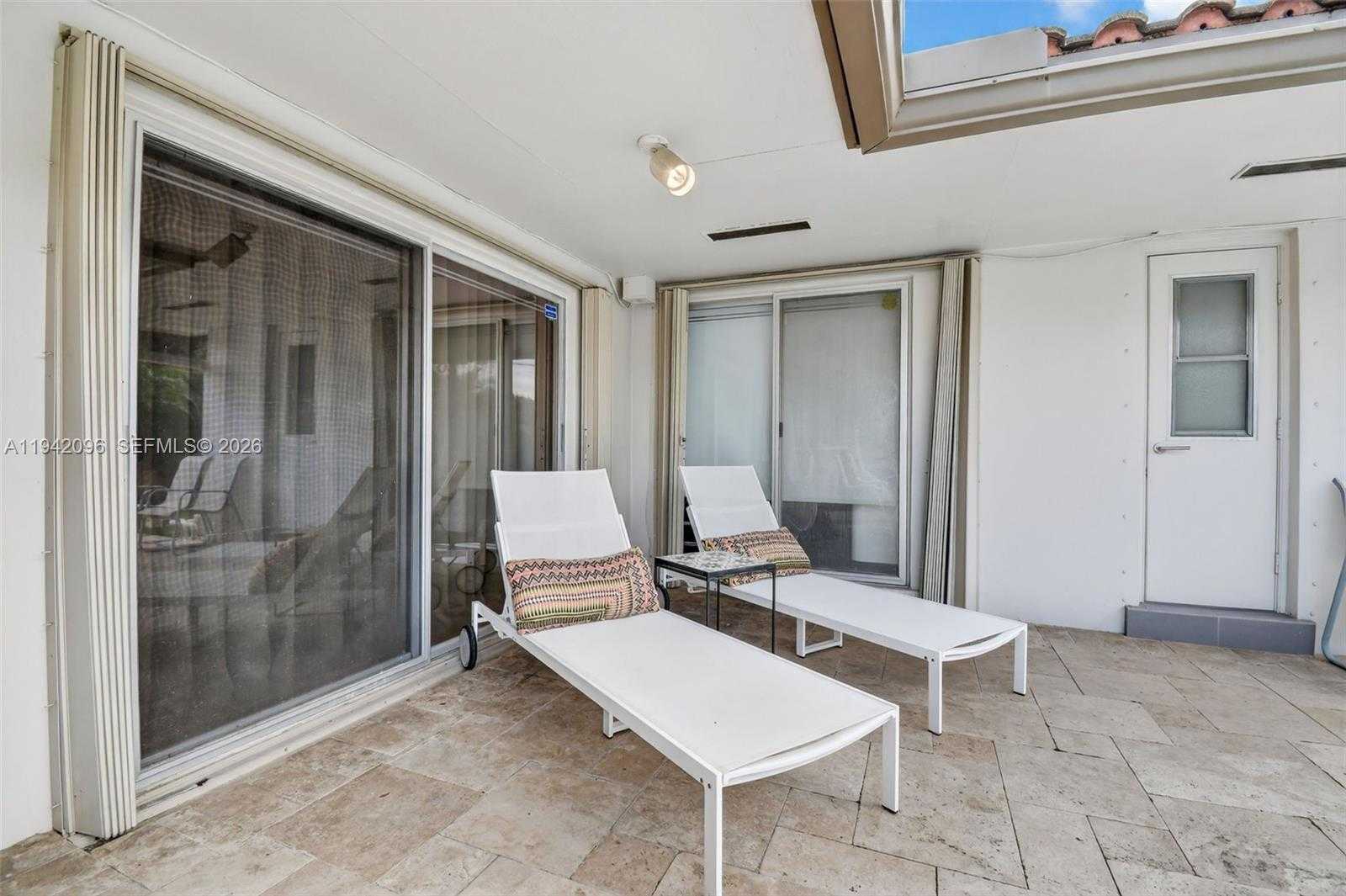 Small Image of 20610 NORTH EAST 22ND CT, Miami Number 37