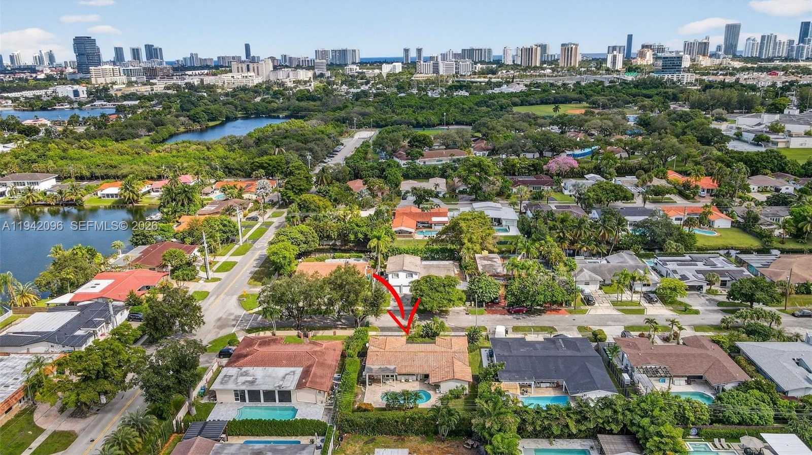 Small Image of 20610 NORTH EAST 22ND CT, Miami Number 59
