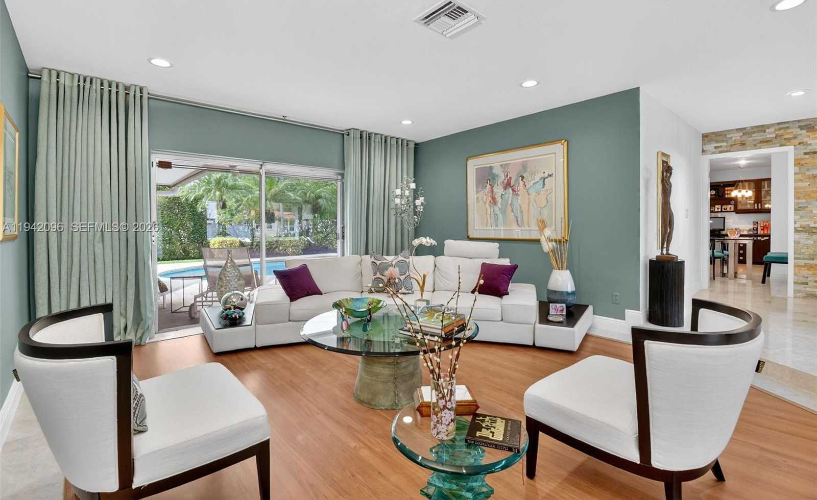 Small Image of 20610 NORTH EAST 22ND CT, Miami Number 7