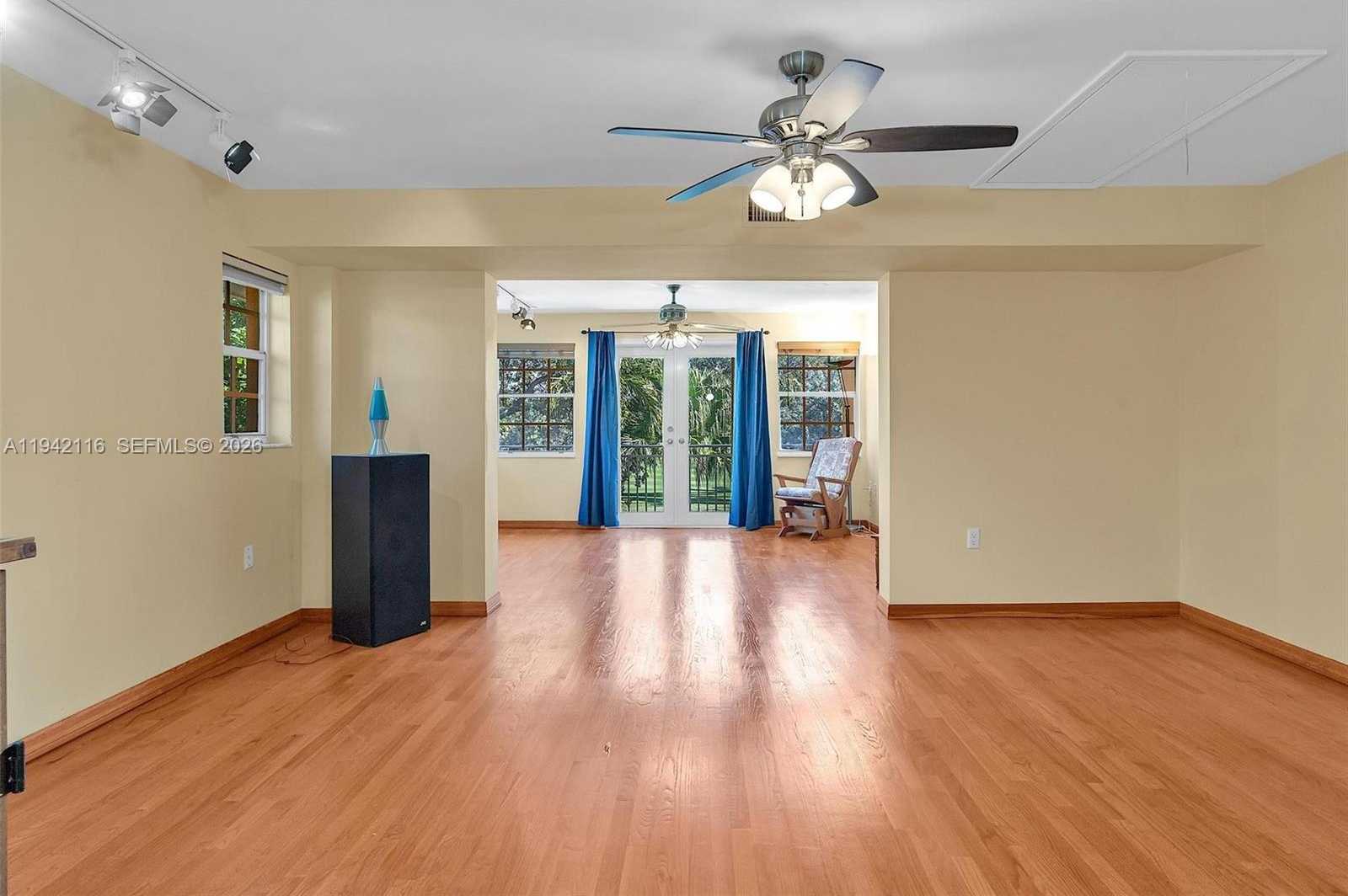 Small Image of 5309 ALTON RD, Miami Beach Number 15