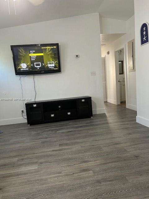 Small Image of 74 PELICAN LN, Big Pine Number 16