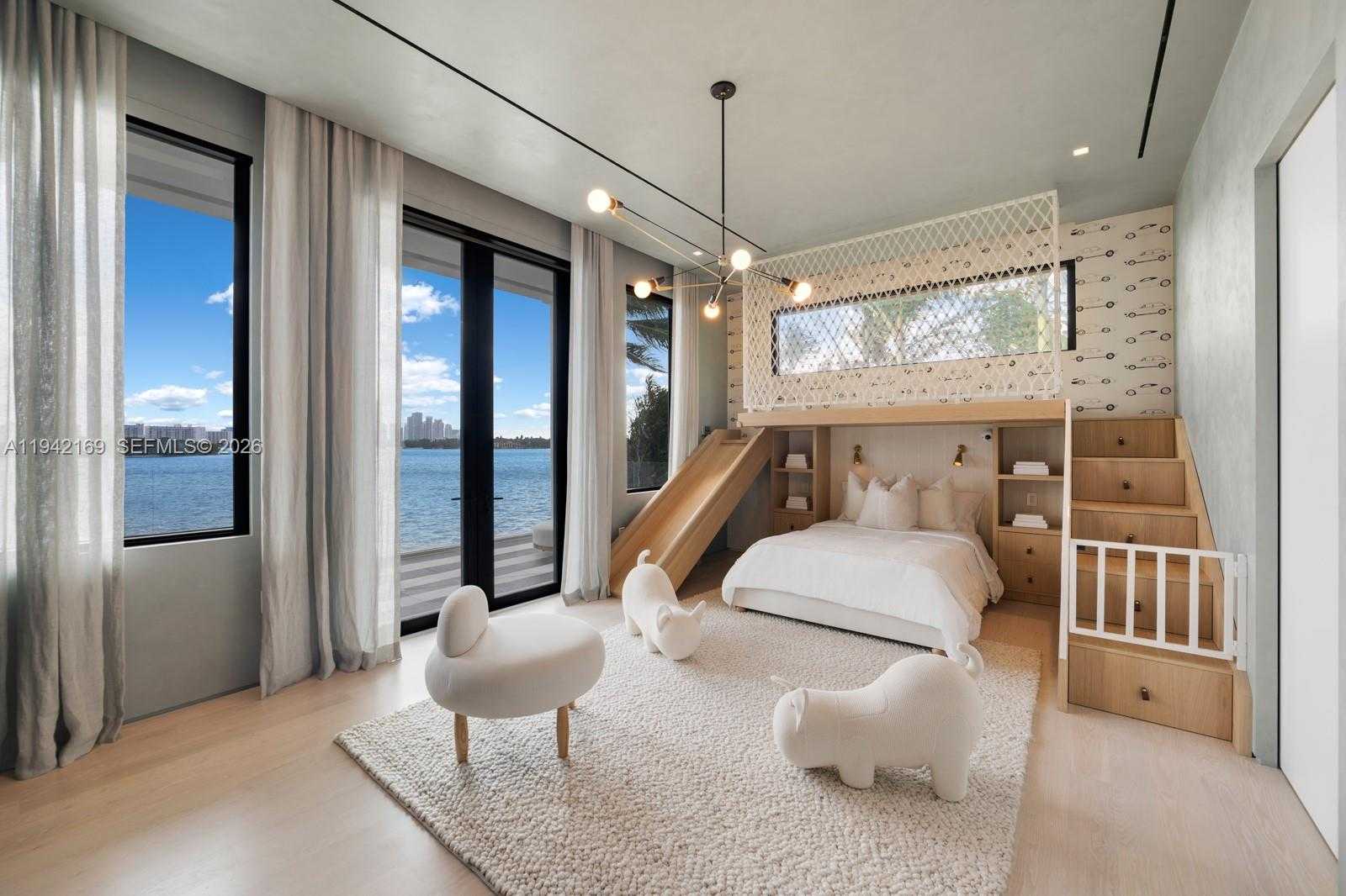 Small Image of 33 EAST DILIDO DR, Miami Beach Number 32