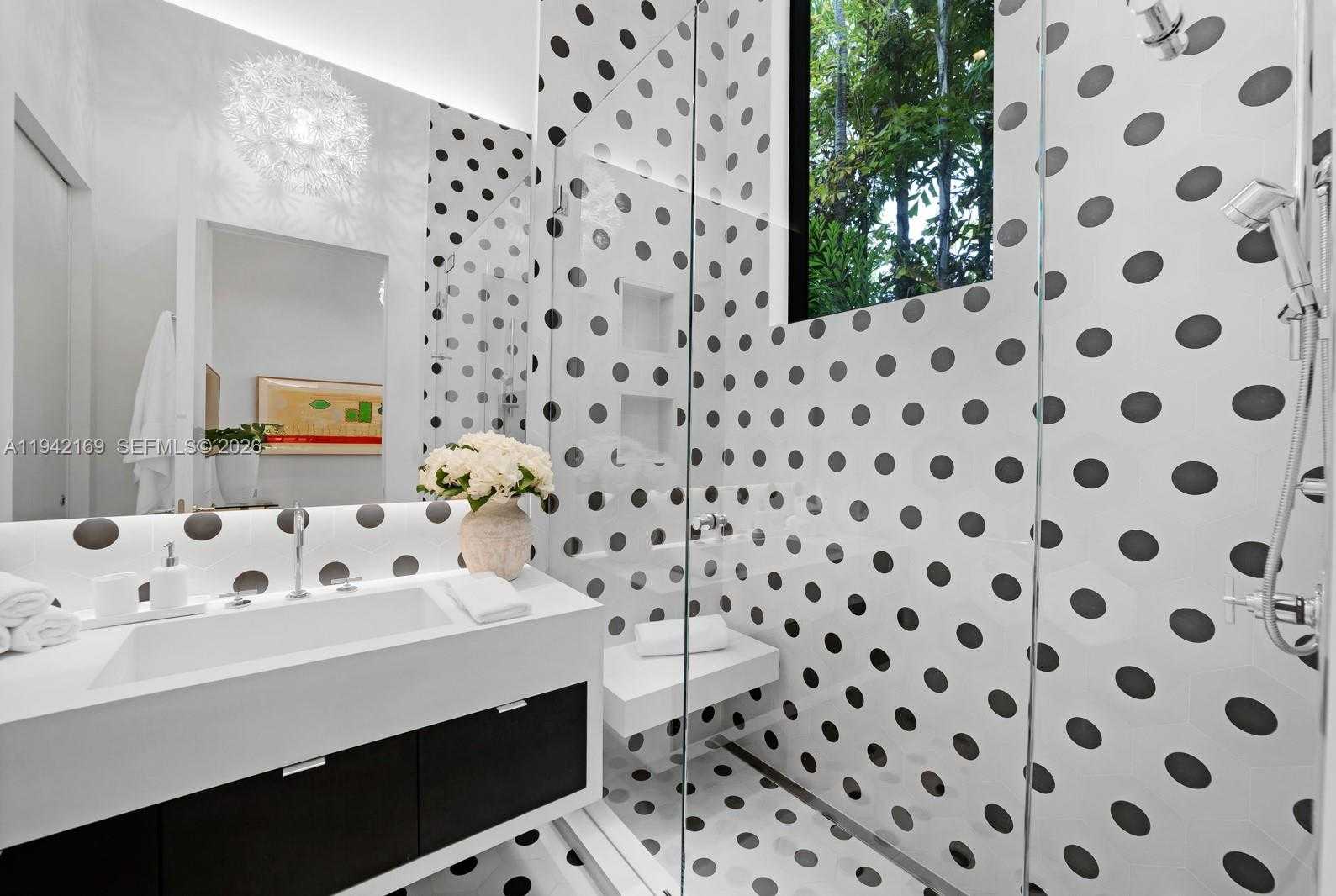 Small Image of 33 EAST DILIDO DR, Miami Beach Number 38