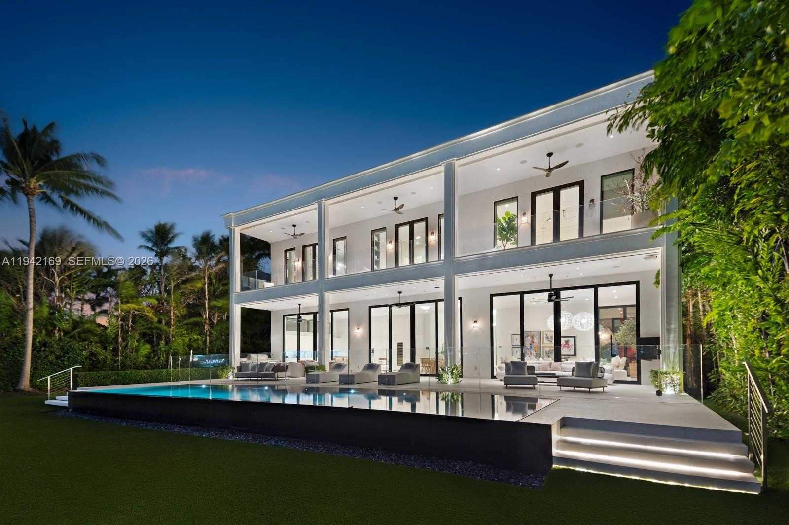 Small Image of 33 EAST DILIDO DR, Miami Beach Number 49