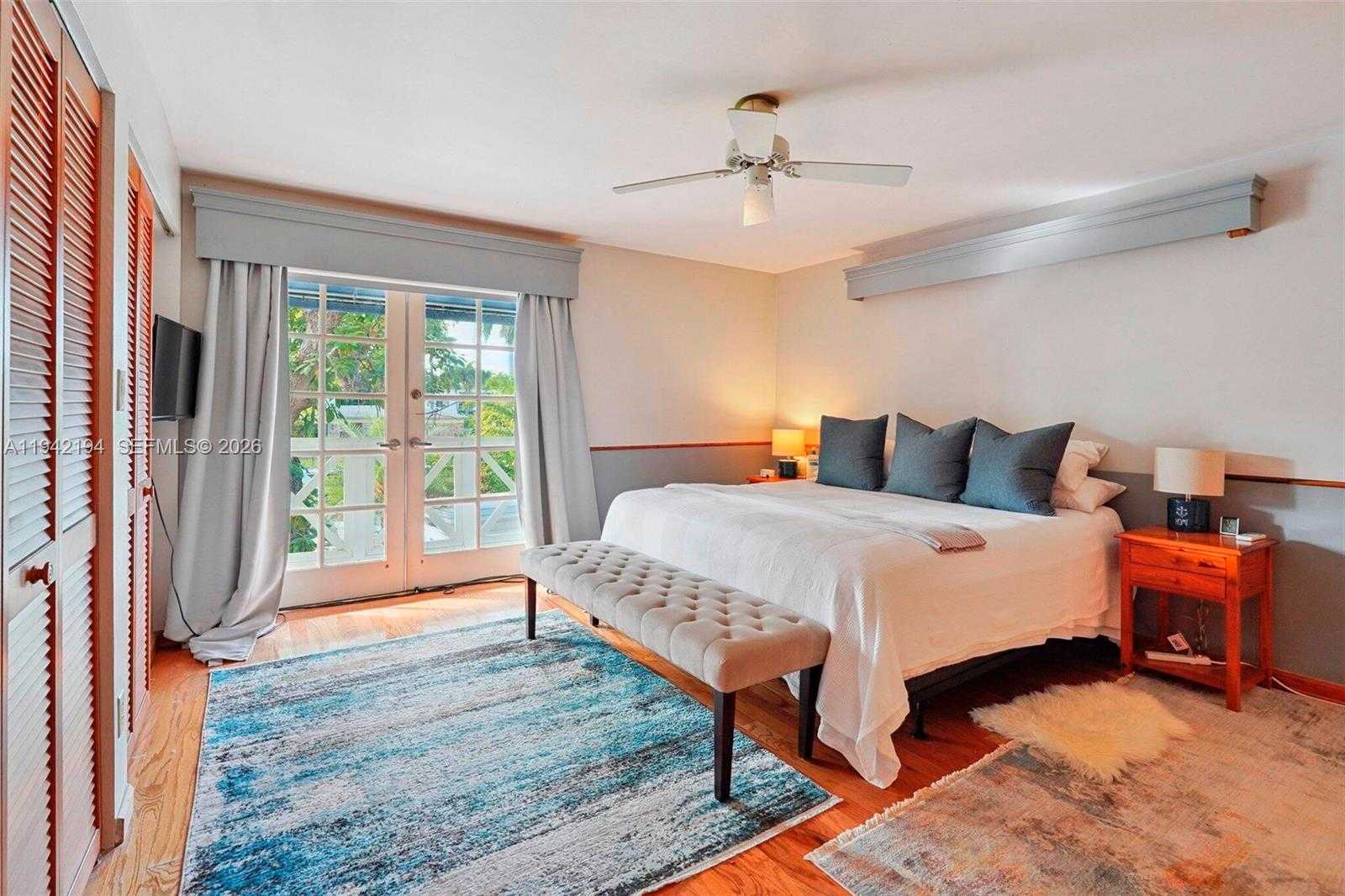 Small Image of 335 CORAL WAY, Fort Lauderdale Number 12