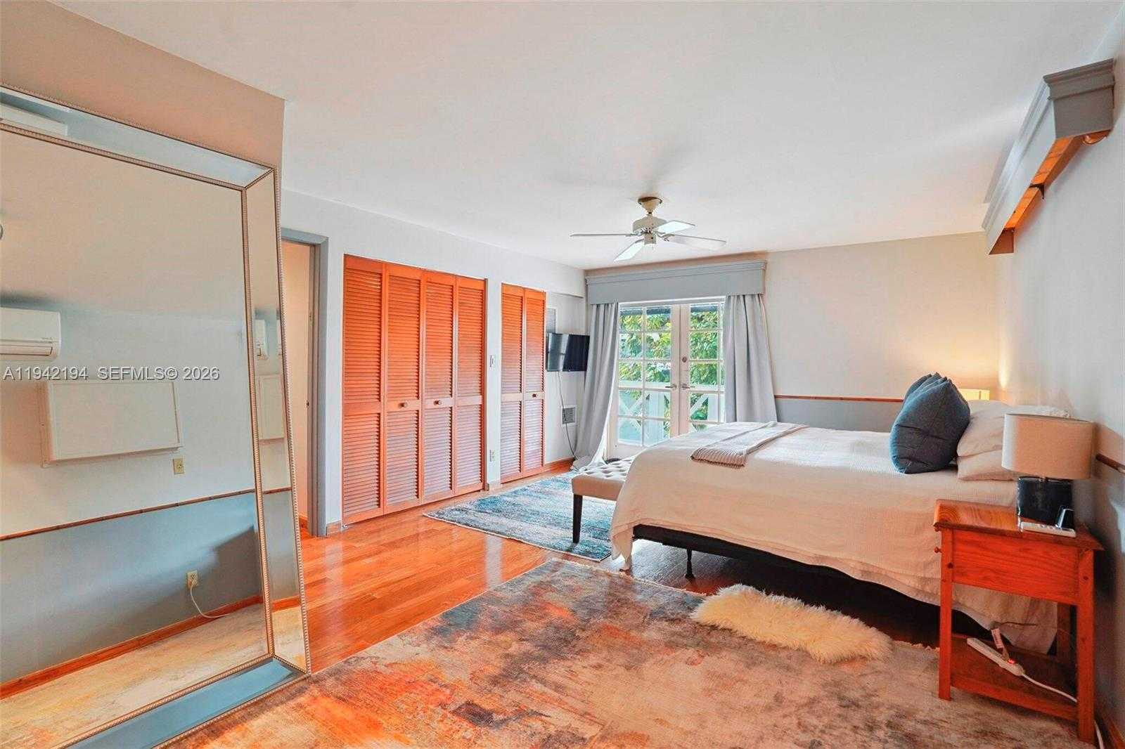 Small Image of 335 CORAL WAY, Fort Lauderdale Number 13