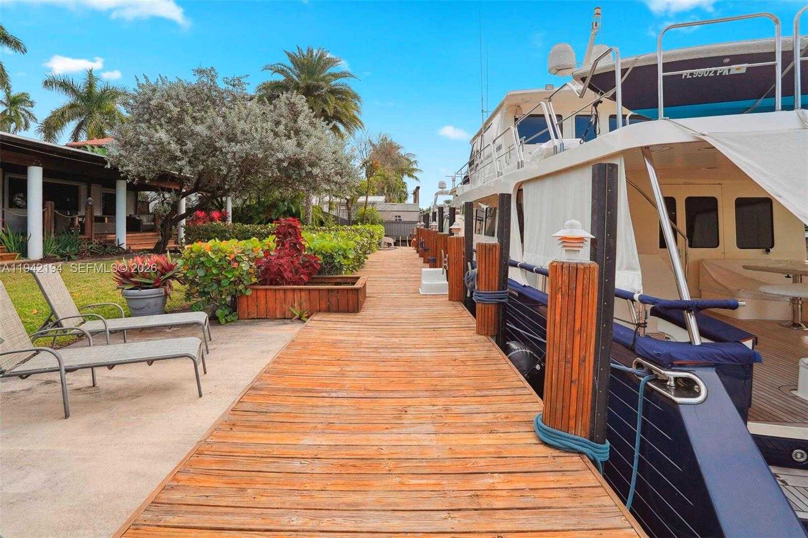 Small Image of 335 CORAL WAY, Fort Lauderdale Number 27