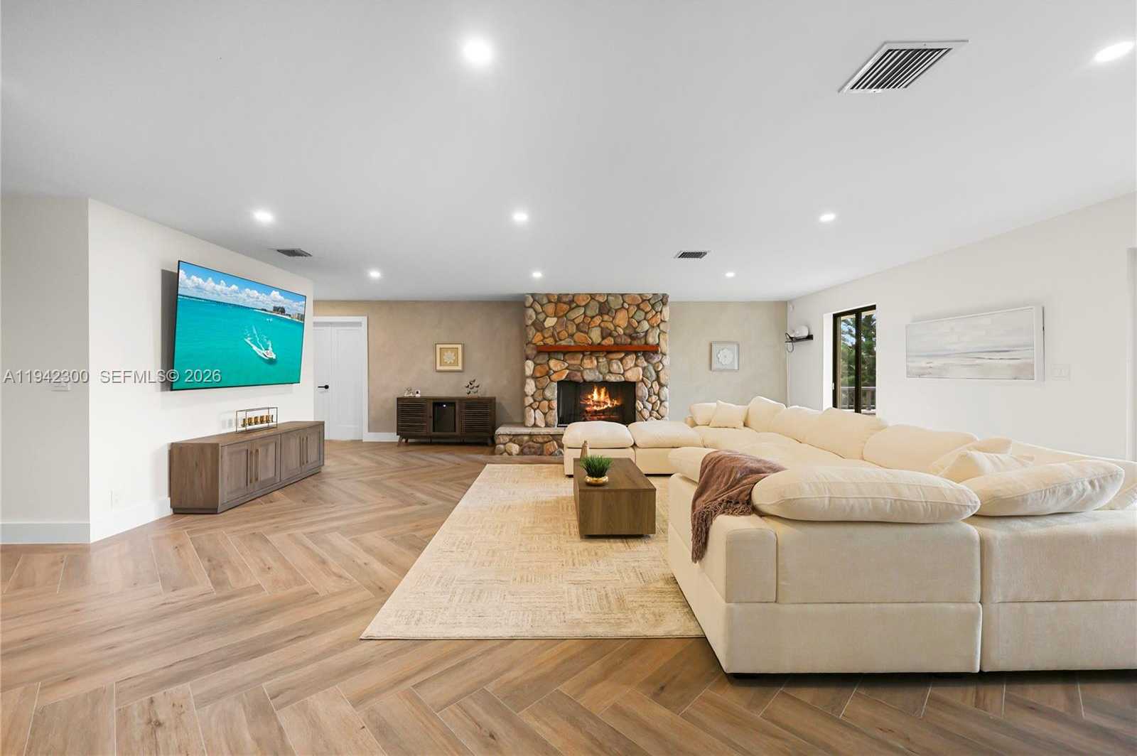 Small Image of 3320 SOUTH WEST 121ST AVE, Davie Number 42