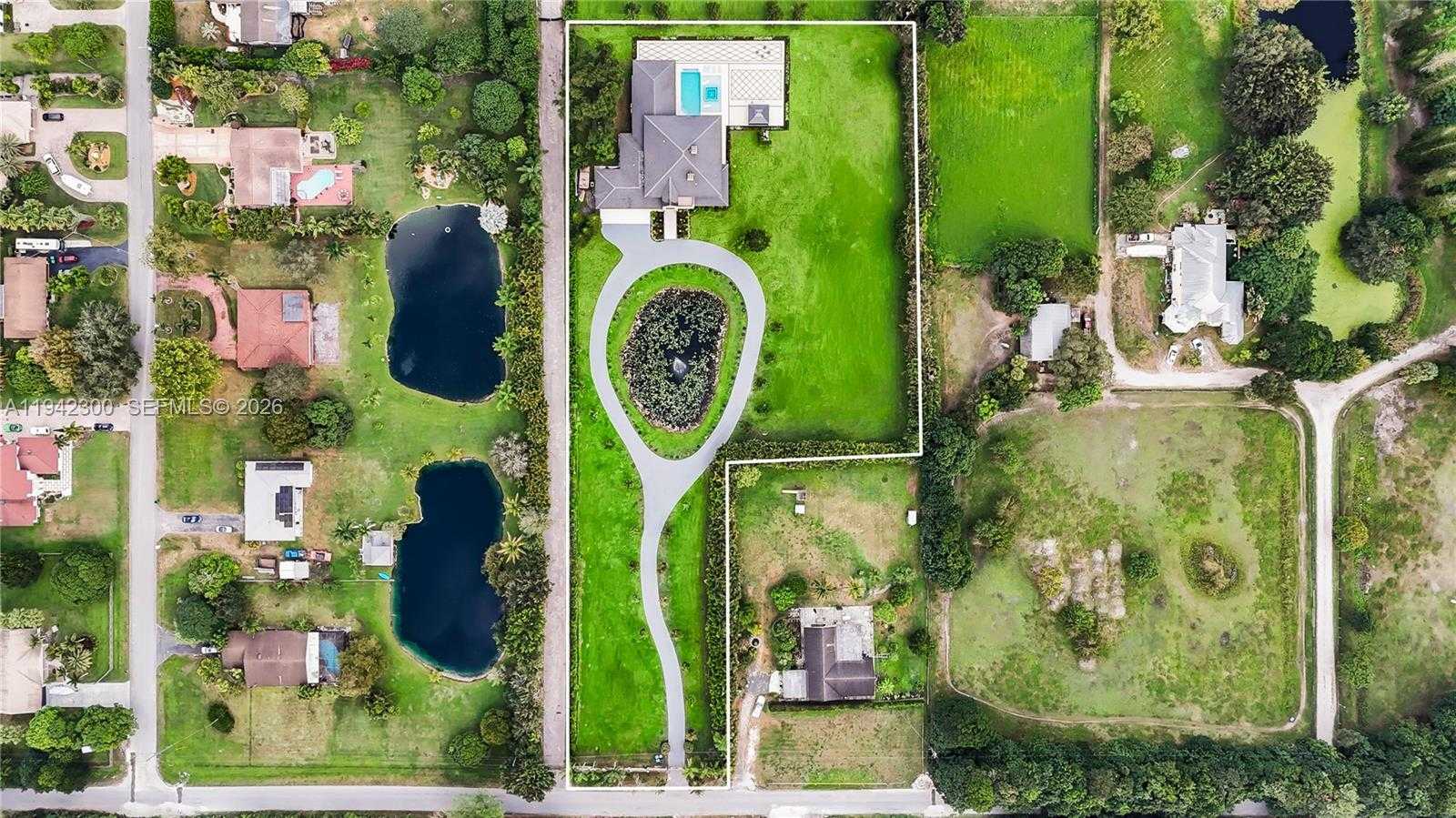 Small Image of 3320 SOUTH WEST 121ST AVE, Davie Number 87