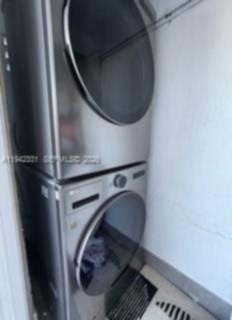 Small Image of 1955 NORTH EAST 123RD ST, North Miami Number 10