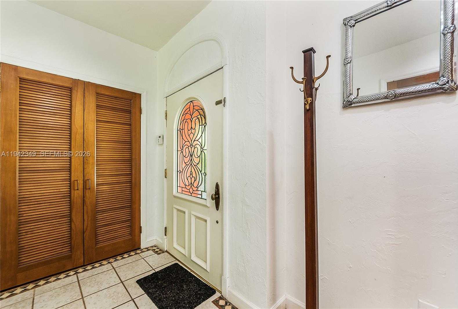 Small Image of 4255 LENNOX DR, Miami Number 20