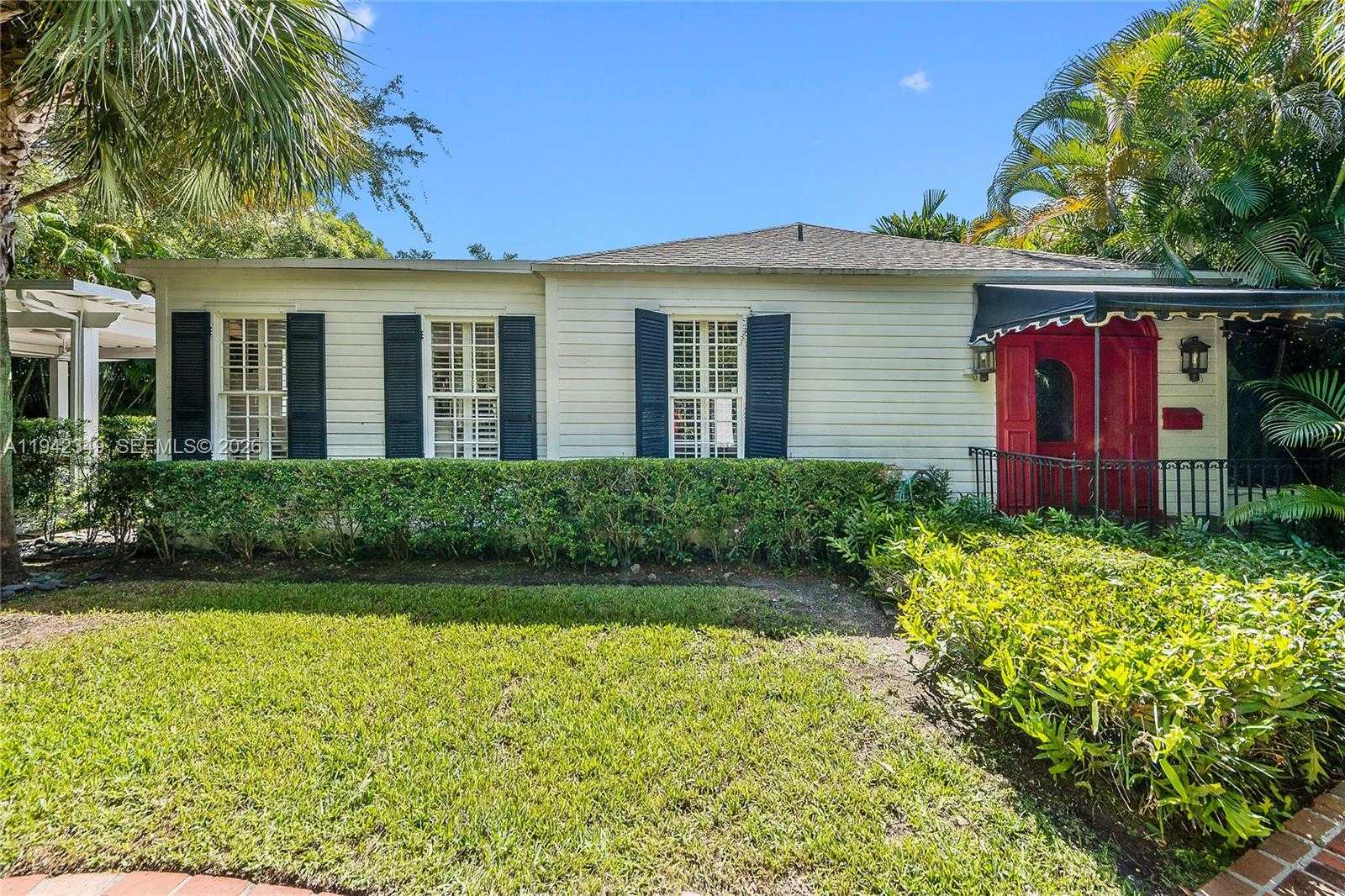 Small Image of 4255 LENNOX DR, Miami Number 25